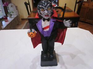 Dracula/Vampire Telco Motionette style by Holiday Creations, 1993
