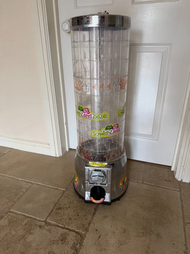 CLENPORT /Tubz/Hurleys  £1 vend Toy Tower Vending Machine - Image 1 of 1