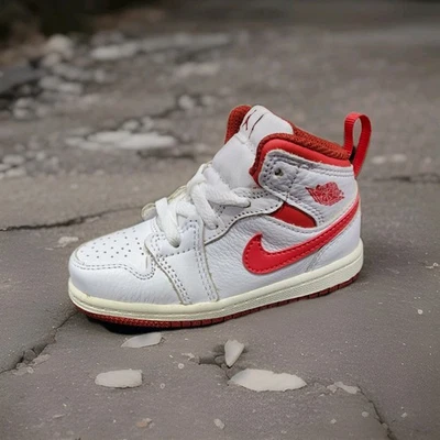 Nike Jordan средний SE ребенка ясельного возраста размер 8C новый в коробке красный/белый спортивные туфли - Изображение 1 из 3