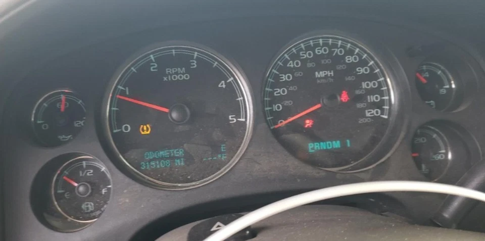 Sierra 2500 OE 2007-2011 velocímetro calibre clúster 315 k millas GMC Foto 1 de 4
