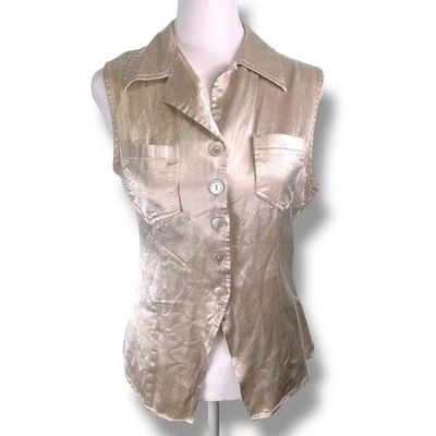 YOUNGIQUE женщин большой без рукавов с воротником рубашка на пуговицах верхний бежевый атлас - Изображение 1 из 4