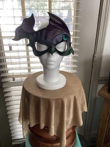 Handmade  VNTG Leather Mask Betta Fish Signed & Dated by Artist, Sonja Schaefer - Picture 1 of 6