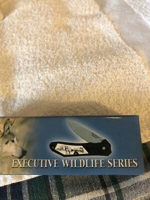 FROST #15-828W EXEC WILDLIFE SERIES WOLF #2TACTICAL STAINLESS BLADE POCKCLIP NIB - Image 1 of 4