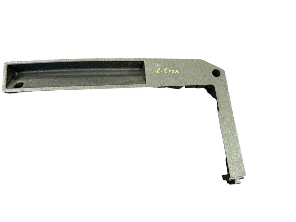 Audi A3 E-Tron 2015-2018 maletero trasero carga neumático de repuesto espuma OEM Foto 1 de 4