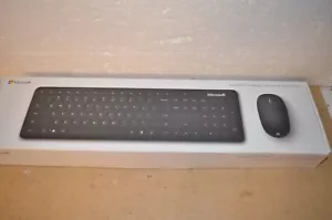 MICROSOFT BLUETOOTH DESKTOP WITH KEYBOARD AND MOUSE FOR PARTS - MOUSE WORKS - Picture 1 of 3