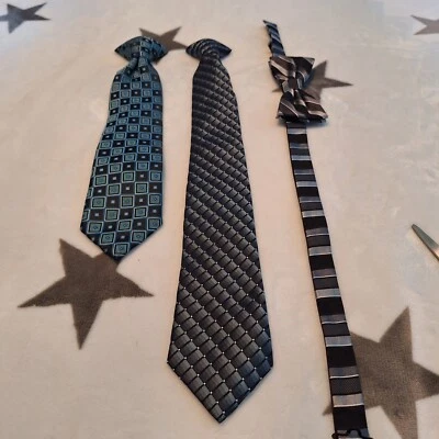 Lote de 3 corbatas 2 clips en 1 pajarita Bergamo, George y sin marca. Poliéster y seda Foto 1 de 4