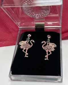 SILVER PLATED PINK ENAMEL RHINESTONE FLAMINGO FIGURAL BIRD DANGLE DROP EARRINGS - Picture 1 of 2