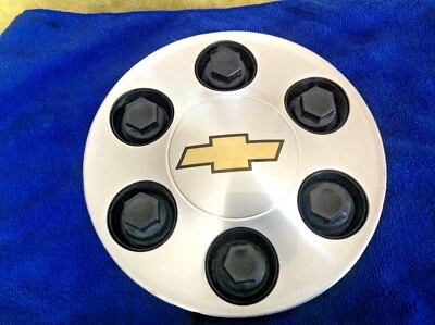 2007-13 Chevrolet Silverado Avalanche Wheel Center Cap # 9596341 — 第 1/4 张图片