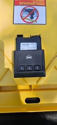 TRANSMISOR BMW 94-05 OE HOMELINK E46 E38 E39 E53 X5 740il M5 PROBADO rayado 2 Foto 1 de 3