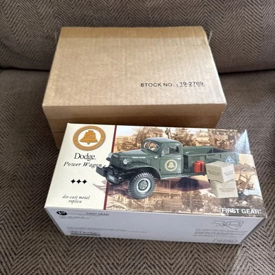 Sistemas de campana First Gear Dodge Power Wagon nuevos en caja Foto 1 de 4