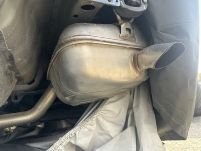 *Corte* Silenciador de escape trasero derecho Honda CR-V 2018 1,5 L OEM 17 18 19 20 21 22 Foto 1 de 2