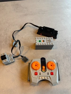 OFFICIAL Lego Power Functions Train Motor, IR Receiver, Controller, Battery Box - Image 1 of 2