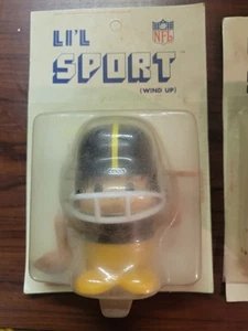 Seltene Vintage Pittsburgh Steelers neue Li'l Sport Spielzeugfigur zum Aufziehen *LESEN* - Bild 1 von 4