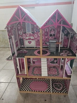 casa delle bambole In Legno - Immagine 1 di 3