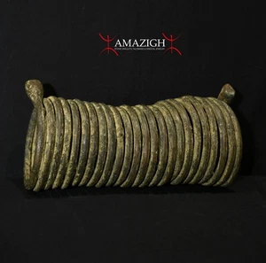 Antique Igbo Bronze Coiled Manilla – Nigeria - 19° century - Outstanding Piece - Picture 1 of 9