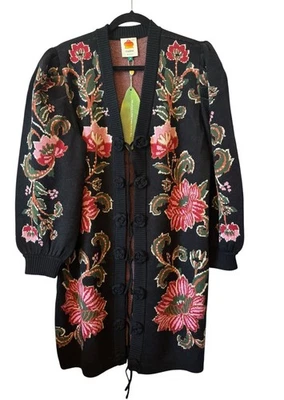 NUEVO CON ETIQUETAS FARM RIO RAVENALA SUÉTER DE PUNTO MIDI CÁRDIGAN NEGRO MEDIANO M FLORAL $270 Foto 1 de 4