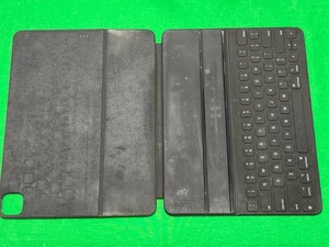 Apple iPad Pro 12,9" Gen. 4.5  Smart Keyboard Folio  gebraucht QWERTZ - DEUTSCH - Bild 1 von 2