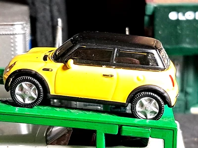 RTR Model Power 1:87=HO Minis Mini Cooper AUTO Yellow W/Black Roof CAR-BUILT - Image 1 of 4