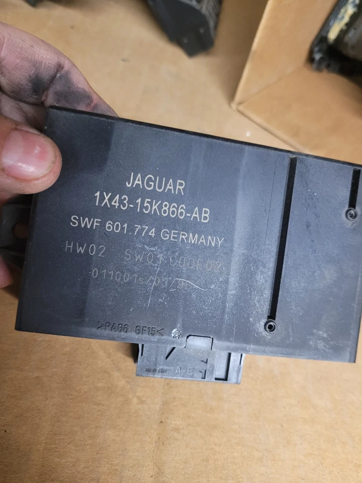02-08 JAGUAR X 型反向停车传感器 CONT 模块 1X43-15K866-AB 原始设备制造商 — 第 1/1 张图片