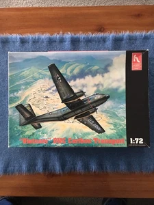 1/72 Hobby Craft “Vietnam” DHC Caribou Transport (HC1343) Model Kit - Picture 1 of 24