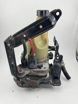 Bomba de dirección asistida eléctrica Volvo S40 V50 C30 C70 2006-2013 con herrajes + enchufes Foto 1 de 4