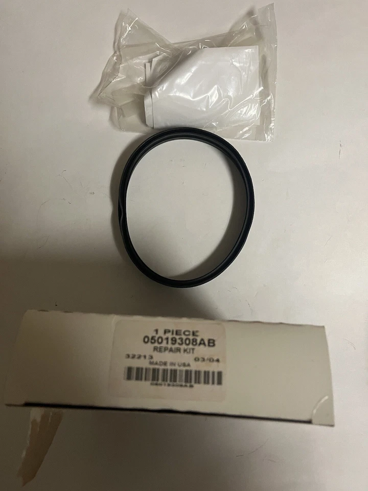 NUEVO-OEM-MOPAR-COMBUSTIBLE-MÓDULO-SELLADO-KIT-1999-2001-JEEP-GRAND-CHEROKEE-4-7L-5019308AB- Foto 1 de 1