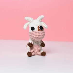 Mini Milk Cow Crochet - Funny Milk Cow Gift - Tiny Crochet Farm Animals - Picture 1 of 3