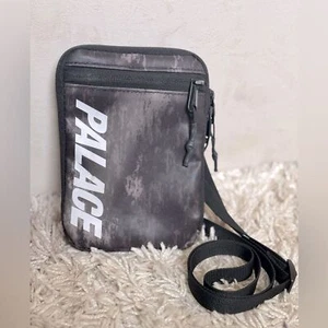 Ropa de calle atlética PALACE árbol real camuflado saco corporal pequeño bandolera bolso de hombro - Imagen 1 de 14