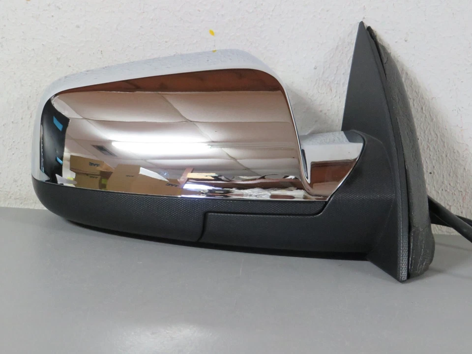 2010 2015 CHEVROLET EQUINOX GMC TERRAIN RIGHT SIDE DOOR MIRROR WITH MEMORY - Image 1 of 4