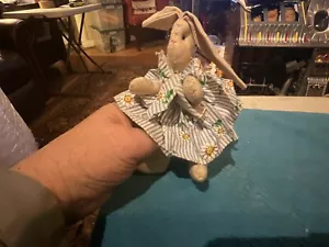 VINTAGE BUNNY RABBIT PLUSH HANDMADE FOLK ART ARTICULATED COUNTRY - Picture 1 of 9