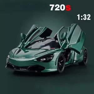Modellino auto 1:32 McLaren 720S Coupé con luce e caratteristiche - Foto 1 di 10