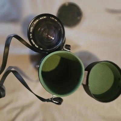 Soligor C/D Auto Zoom‑Macro 35‑200 mm f/3.5‑4.8 MC Telephoto Zoom Lens + Case - Image 1 of 4