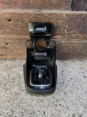 FORD FIESTA MK7 DASHBOARD CENTRE CONSOLE TRIM IN GLOSS BLACK 2013-2017 - Image 1 of 4