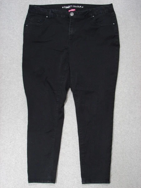 SD07436 **ALMOST FAMOUS'** MID RISE SKINNY WOMENS JEANS sz18 BLACK - Image 1 of 4