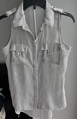 Charlotte Russe女式小号纽扣黑色白色条纹无袖休闲 — 第 1/4 张图片