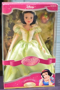 Snow White Brass Key Keepsake Porcelain Barbie Doll New In Box 2004 Item #1673 - Picture 1 of 10