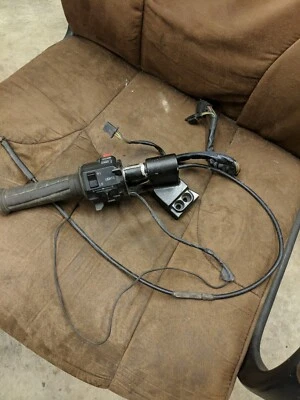 Kawasaki Ninja ZX10 ZX1000B 1990 clip izquierdo en manillar con controles cable estrangulador Foto 1 de 4