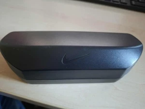 Nike Brillenetui Hardcase schwarz mit Innenfutter - Bild 1 von 3