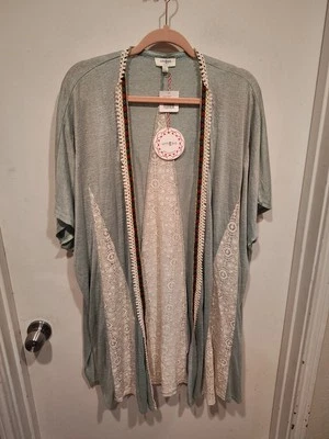 Cárdigan Kimono Umgee Nuevo con Etiquetas Verde Salvia Encaje Talla M/L Boho Beach Festival  Foto 1 de 4
