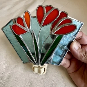 Stained Glass Tulip Night Light - Picture 1 of 6