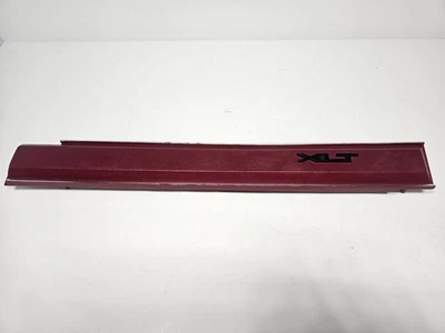 1983-1988 Ford Ranger Bronco II отделка приборной панели правый пассажирский XLT красный E27B-1004338 - Изображение 1 из 4