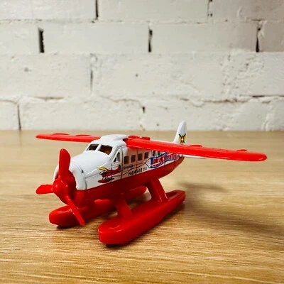 Seaplane Beach Buggies 5 Pack 2002 MB408 Red White Folding Wings - Image 1 of 4