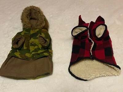 Лот из 2 домашних животных повседневная одежда куртки/толстовка лот Sz маленький.  Скотный двор и военные - Изображение 1 из 4