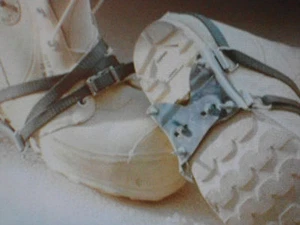 Italian Army Ice Cleat - Picture 1 of 6