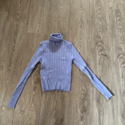 Zara M - Bild 1 von 4