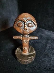 Vintage handgeschnitzte Ashanti Fruchtbarkeitspuppe/Skulptur aus Holz und Muschel - Bild 1 von 9