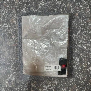 New Balance Shirt Unisex XL Dusk Shower Short Sleeve Activewear Workout Run Lift - Picture 1 of 6