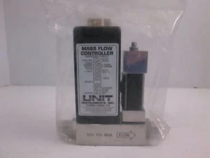 Unit UFC-1020 Mass Flow Controller MFC, He, 200 SCCM - Picture 1 of 2