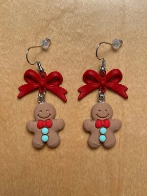 Cute Christmas Holiday Bow Gingerbread Men Cookie Earrings New   - Image 1 of 3