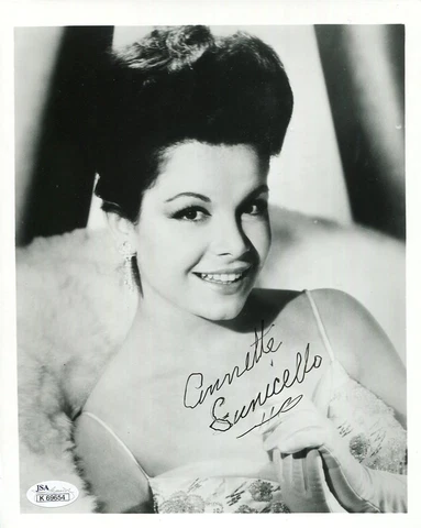ANNETTE FUNICELLO HAND SIGNED 8x10 PHOTO      STUNNING YOUNG POSE       JSA Cover